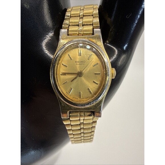 Seiko Watch Women 18mm Gold Dial Gold Tone Oval V401-5109 New Battery - Picture 1 of 6